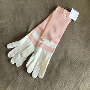 NWOT- Anne Klien long knit gloves